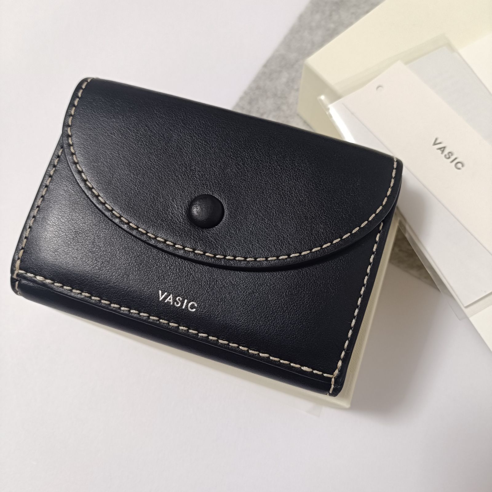 VASIC ヴァジック 三つ折り財布 コンパクトウォレット 牛革 ブラック