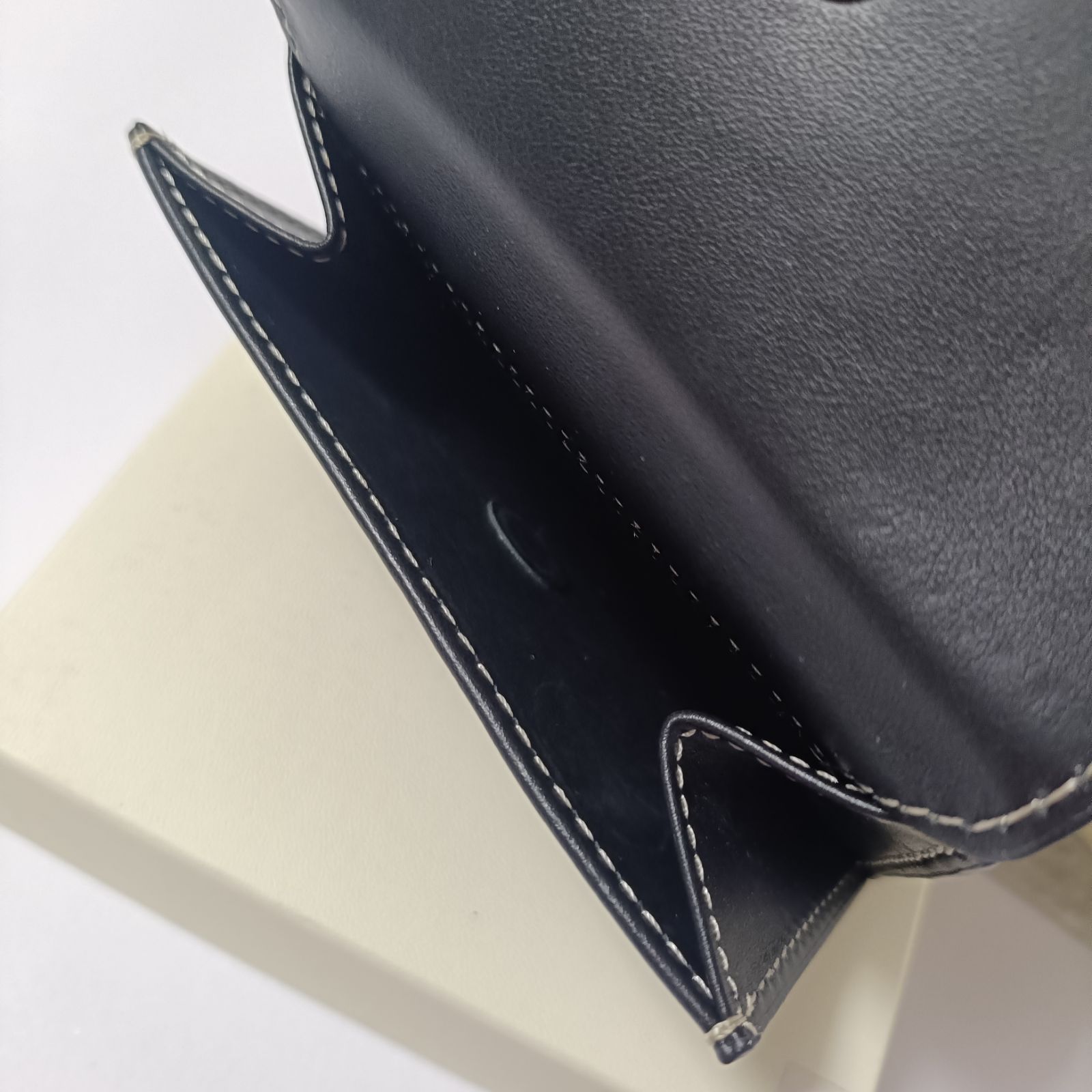 VASIC ヴァジック 三つ折り財布 コンパクトウォレット 牛革 ブラック