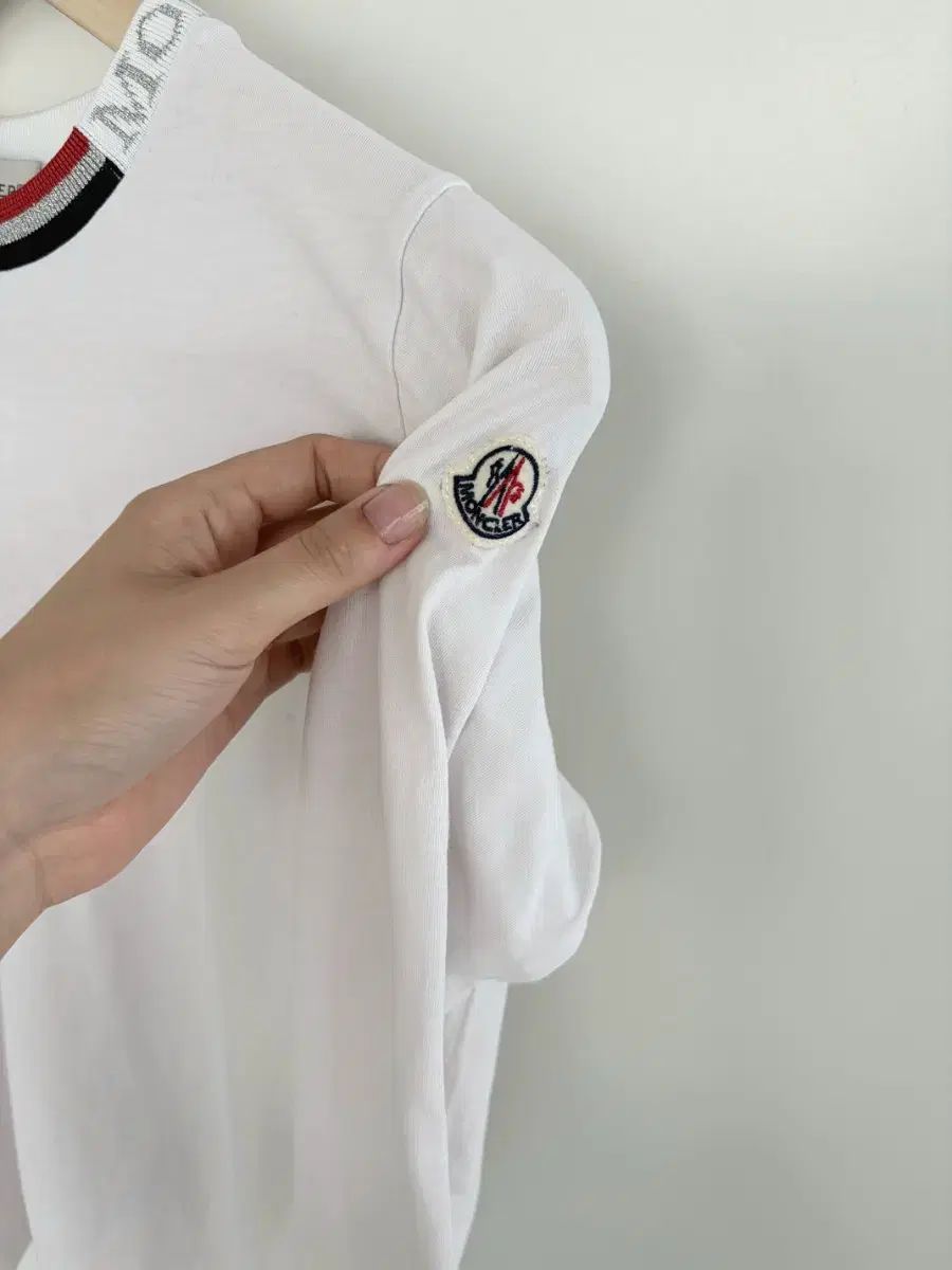 モンクレール MONCLER Tシャツ ロンT 長袖 白 ブランド - メンズ 長袖T