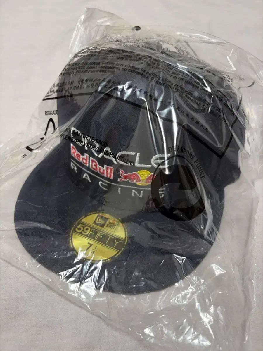 NEW ERA レッド bull キャップ 帽子 714 (57 7 サイズ)