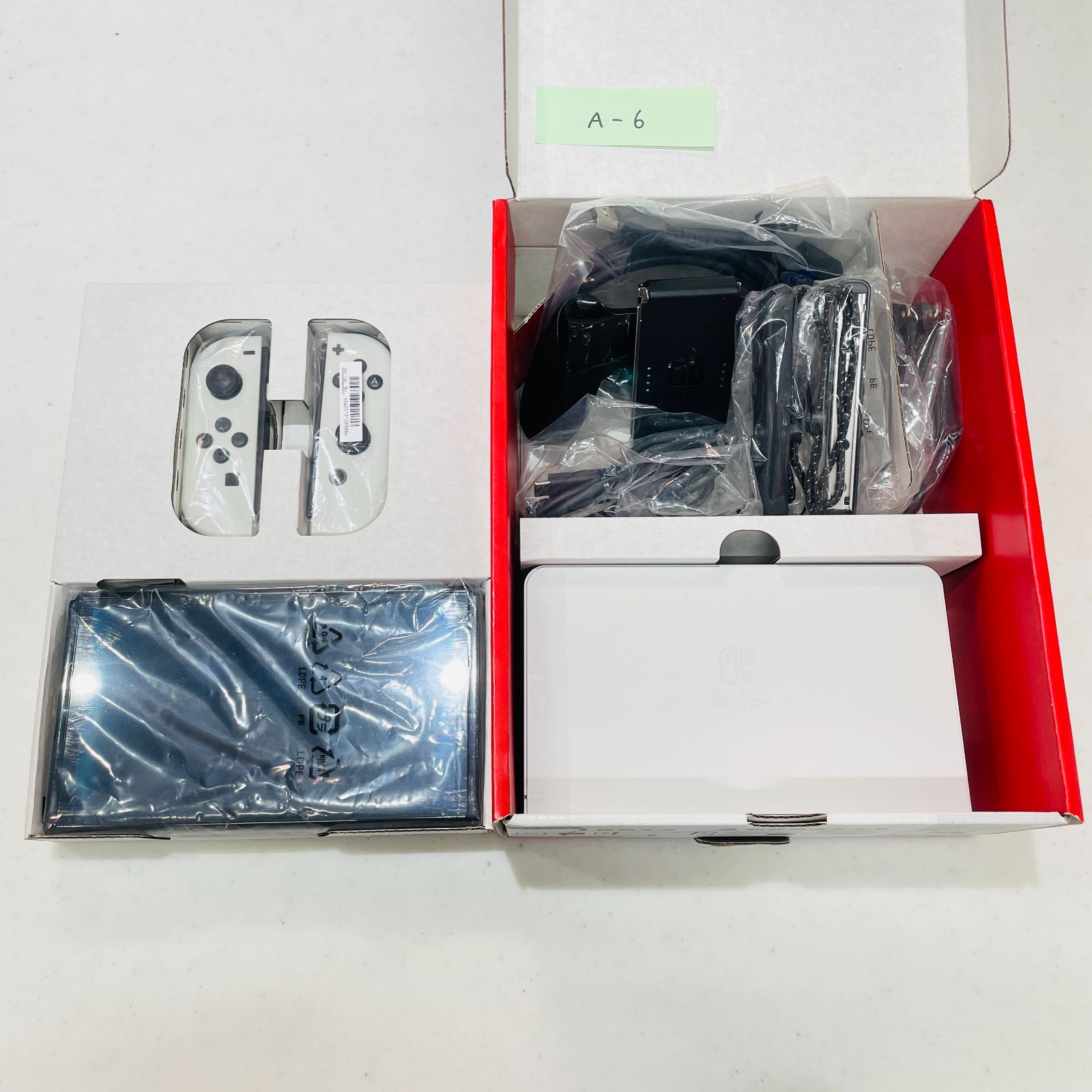 付属品完備 完品 有機ELモデル Nintendo Switch 2022年製 美品