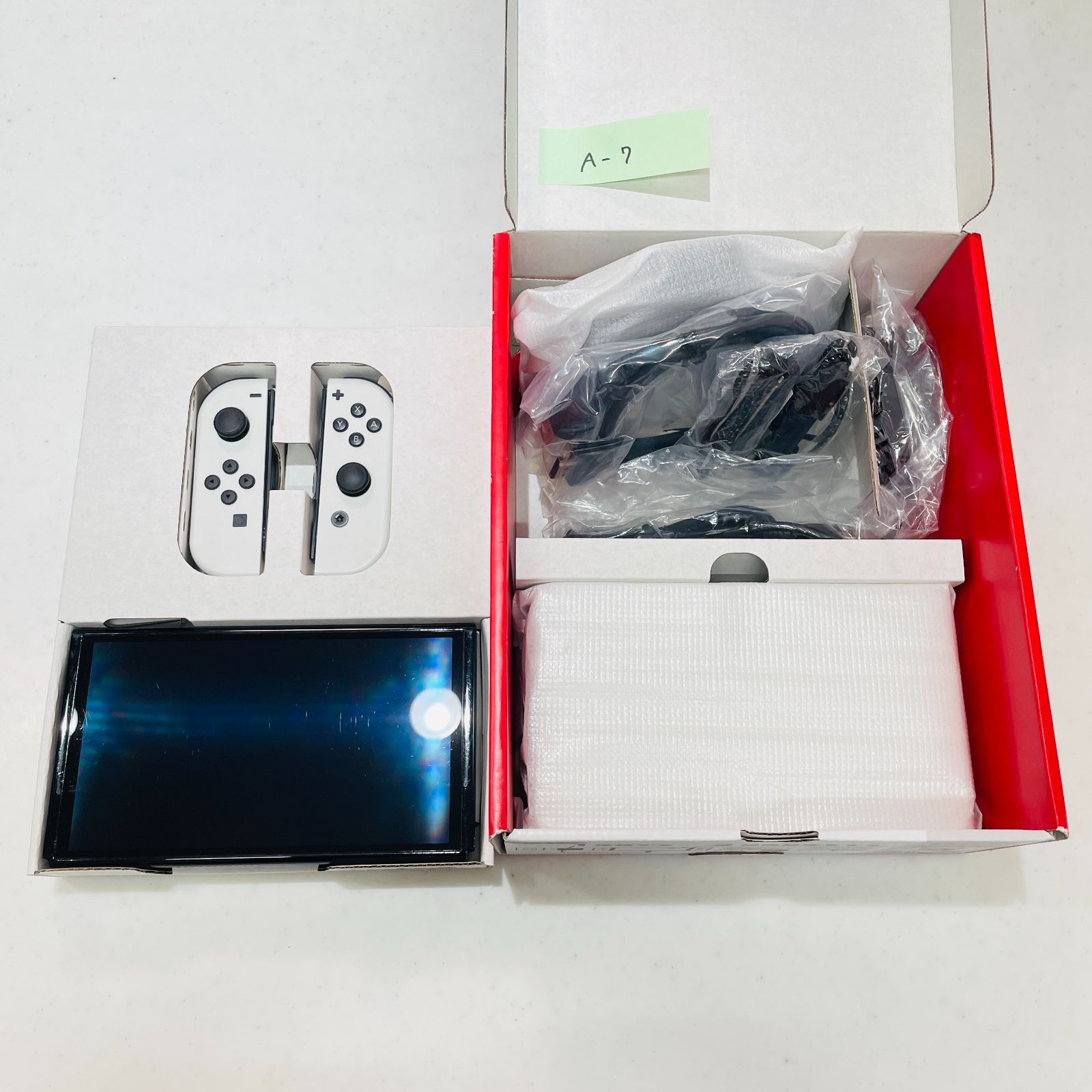 付属品完備 完品 有機ELモデル Nintendo Switch 2022年製 美品
