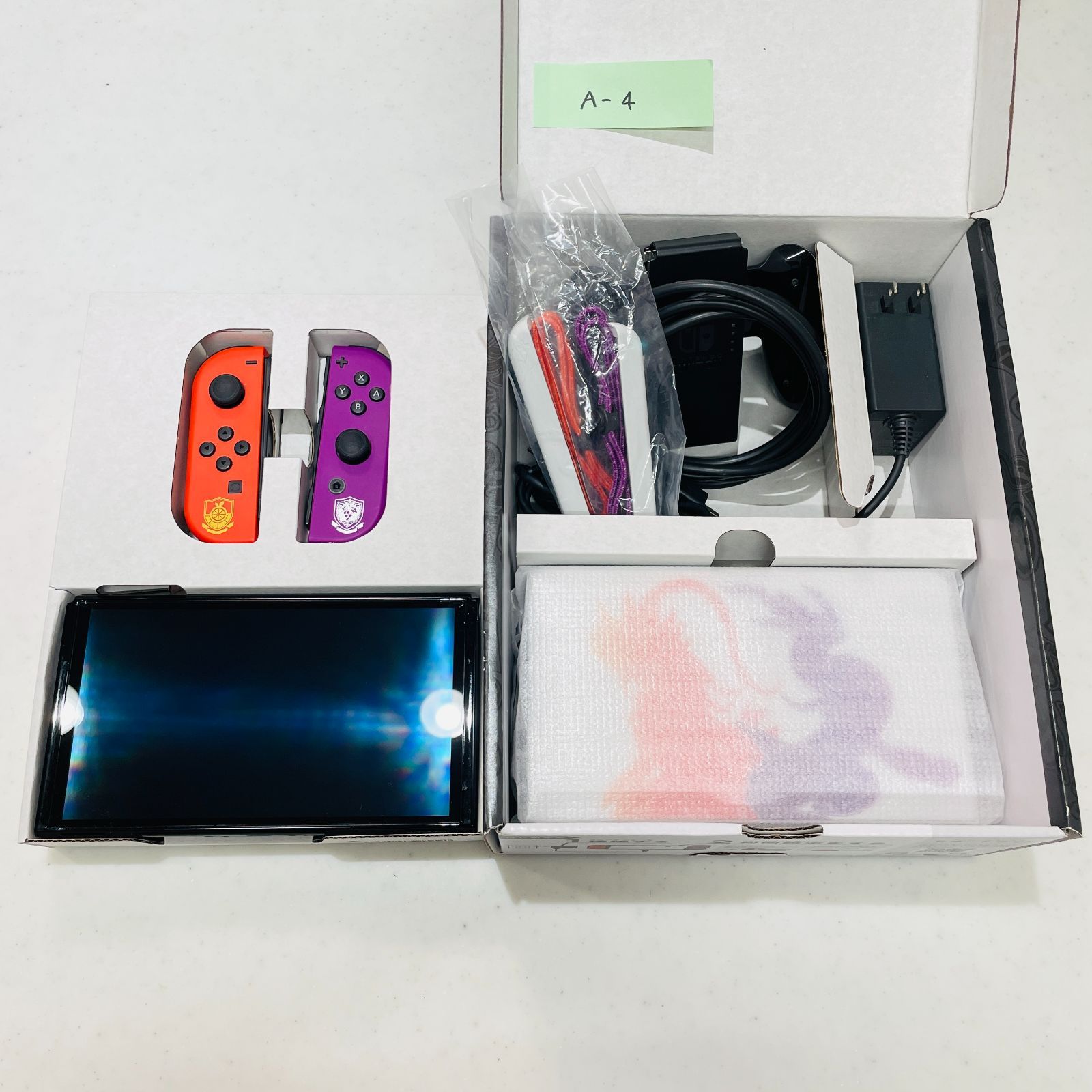 Nintendo Switch有機EL美品 付属品完備ポケモンバイオレットセット 付属品完備 完品 有機ELモデル Nintendo Switch ポケモン スカーレット