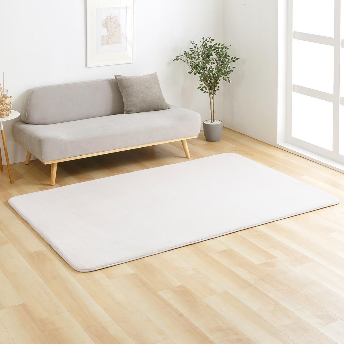 ぼん家具 カーペット ラグ 130×190cm ラグマット 洗える 滑り止め付き 床暖房対応 ラビットファー調ラグ 低ホルム 軽量 絨毯 ふわふわ 北欧 おしゃれ リビング ホワイトｍａ