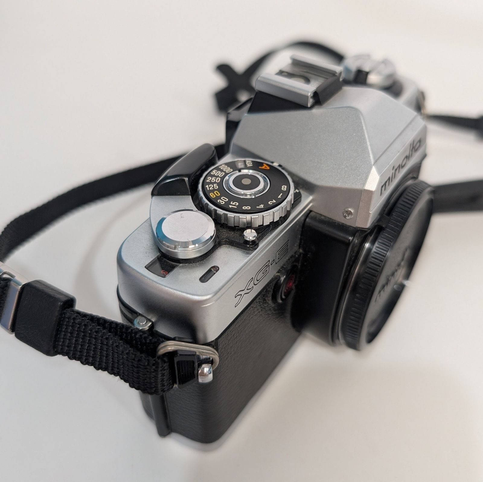 Minolta XG-E フィルム一眼レフカメラ シルバー/ブラック ボディ 動作