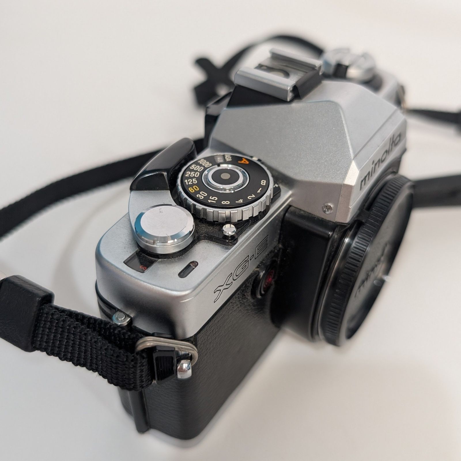 Minolta XG-E フィルム一眼レフカメラ シルバー/ブラック ボディ 動作