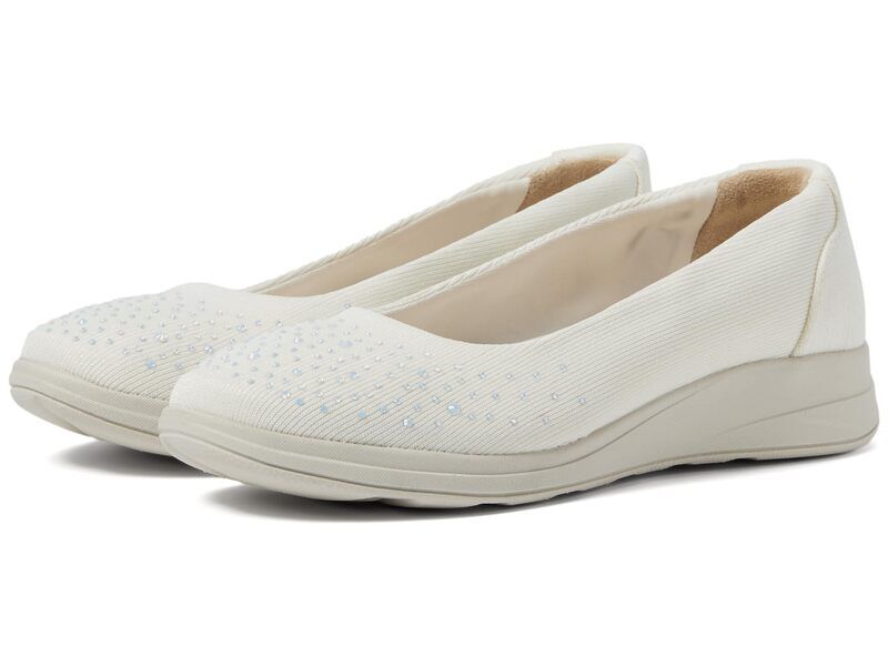 ビジーズ レディース シューズ サンダル ローファー Bzees Golden Bright SlipOn Loafers White ホワイト
