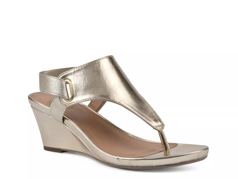 ホワイトマウンテン レディース シューズ サンダル White Mountain All Dres Wedge Sandal Gold Metallic ゴールド