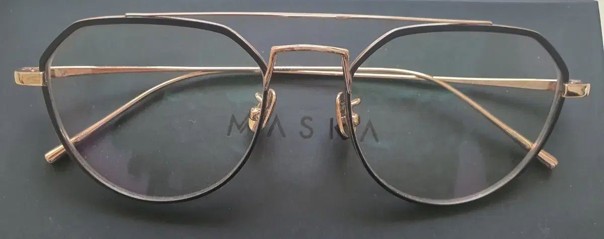マスカーレ 안경 찰스턴