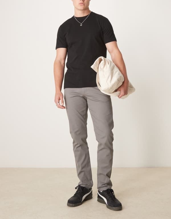 エイソス メンズ ボトムス カジュアルパンツ スリムフィット ASOS DESIGN slim fit chinos CHARCOAL チャコール