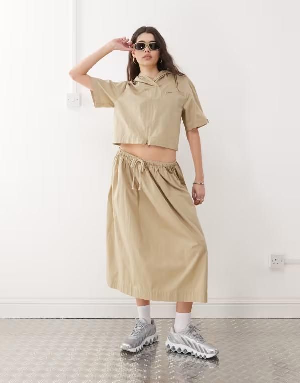 コルージョン レディース ボトムス スカート ローライズ マキシ COLLUSION tie low rise maxi skirt in stone STONE ストーン