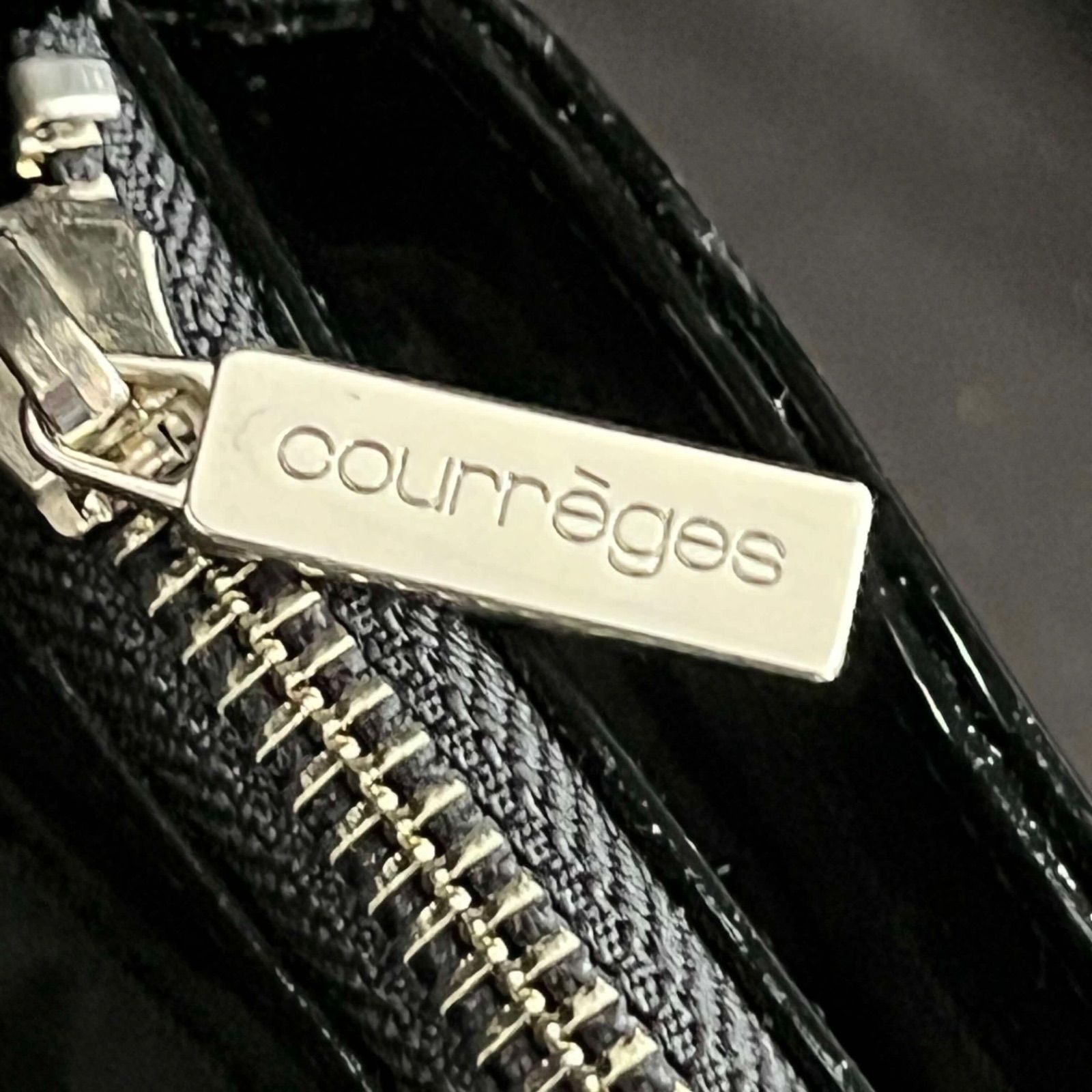 O クレージュ courréges エナメル ショルダーバッグ 黒 アクセサリー