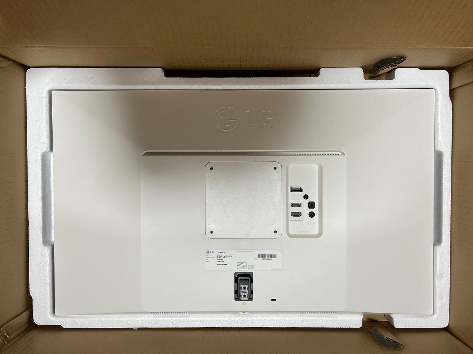 【ジャンク品】LG 27UK600-W 27インチ 4K モニター 本体 LG 27UK600-W 27インチ 4Kモニター【美品】- メルカリ