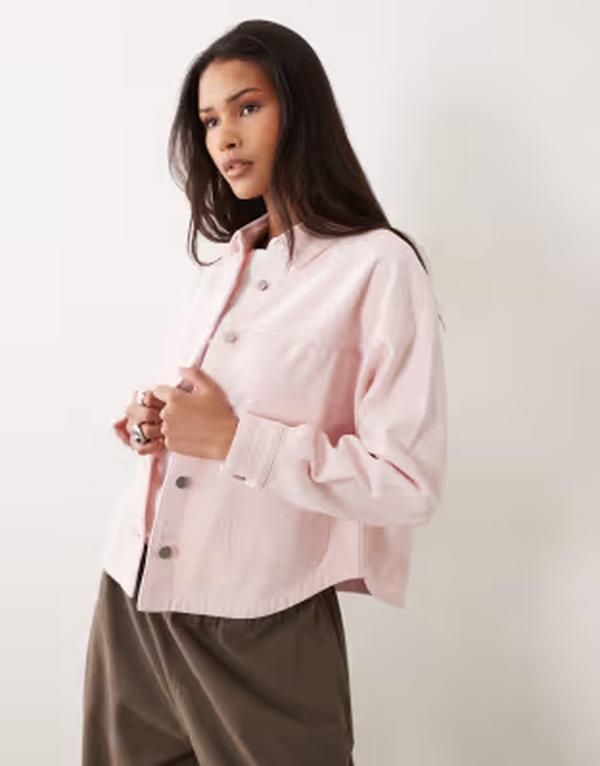 ジェイディーワイ レディース アウター ジャケット・ブルゾン デニム JDY boxy denim jacket with front pockets in pale Chalk pink チョーク