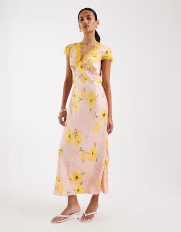 ネバーフリードレスド レディース トップス ワンピース Vネック プリント マキシ Never Fully Dressed Olivia v neck maxi dress in yellow pop