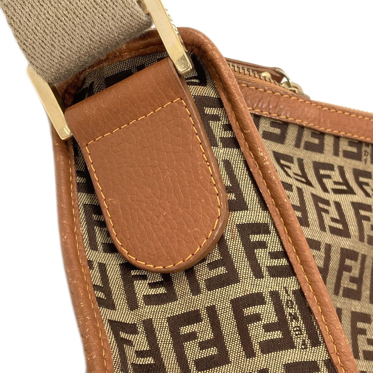 FENDI フェンディ ロングショルダー ズッカ柄 ショルダーバッグ 