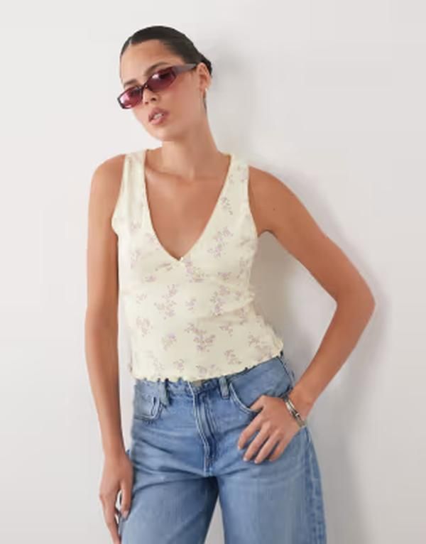 ミスセルフフリッジ レディース トップス タンクトップ Vネック フラワー柄 リブ フラワー Misselfridge ribbed vneck tank in lemon floralemon fl