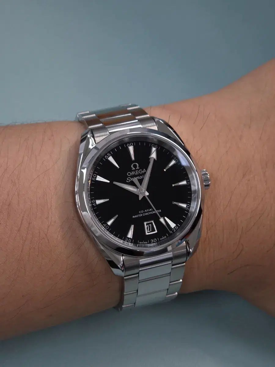 オメガ アクアテラ ブラックラッカー 38mm