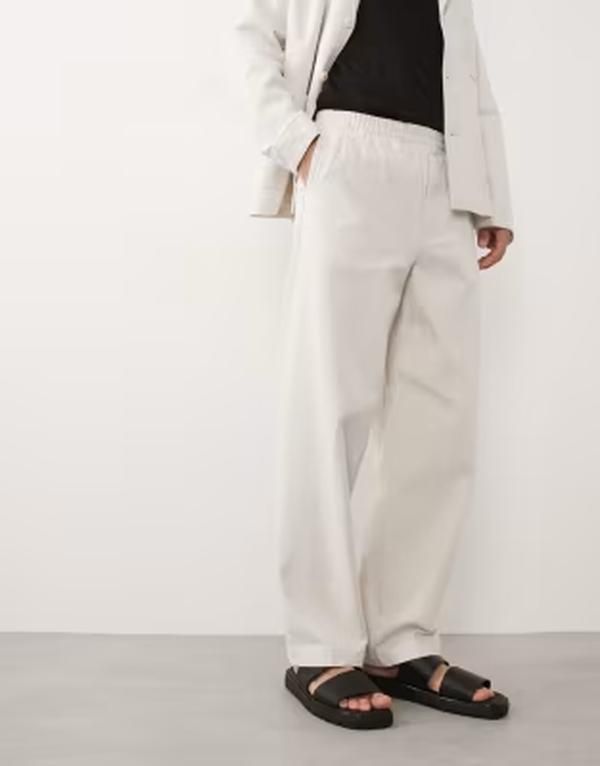 アルケット メンズ ボトムス カジュアルパンツ ワイドレッグ コットン ARKET pure cotton wide leg elastic waist pants Offwhite オフホワイト