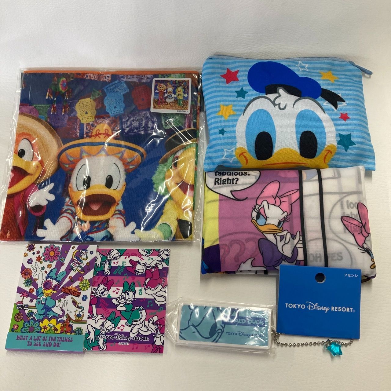 新品】ドナルド デイジー ホセ パンチート メモ帳 ふせん ハンドタオル