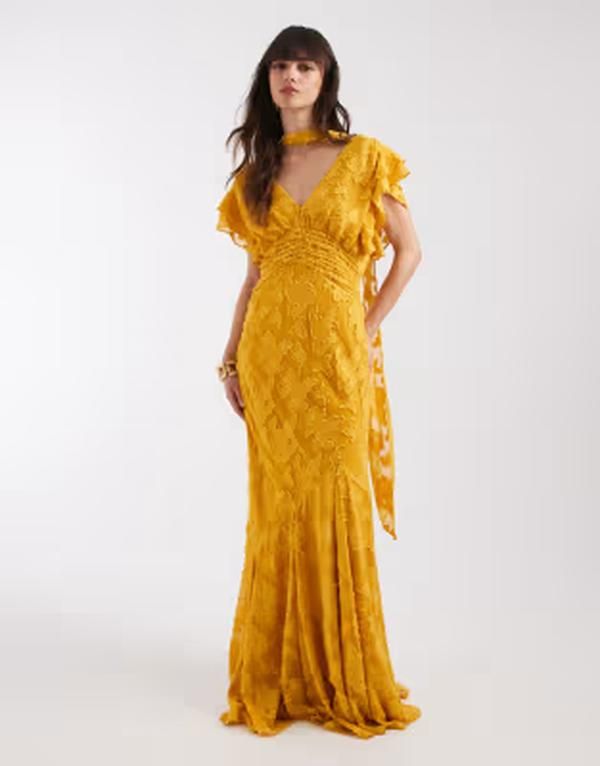 プリティラヴィッシュ レディース トップス ワンピース Vネック マキシ Pretty Lavish v neck frill jacquard godet maxi dress in ochre Y