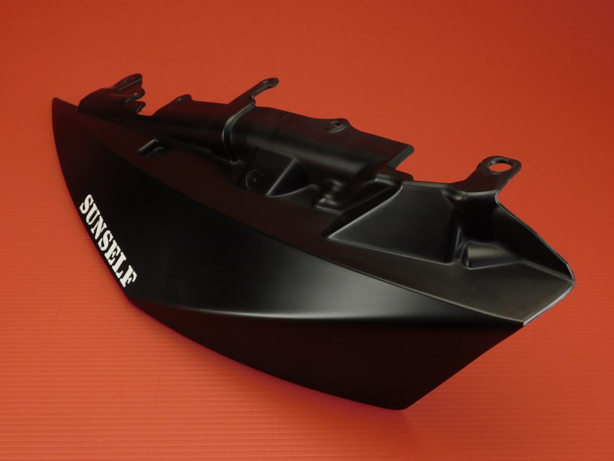 【評価A】140◆ KTM 990 スーパーデューク 純正 シート テール カウル 右 61008042000 TAIL FAIRING RIGHT @f0590L44k