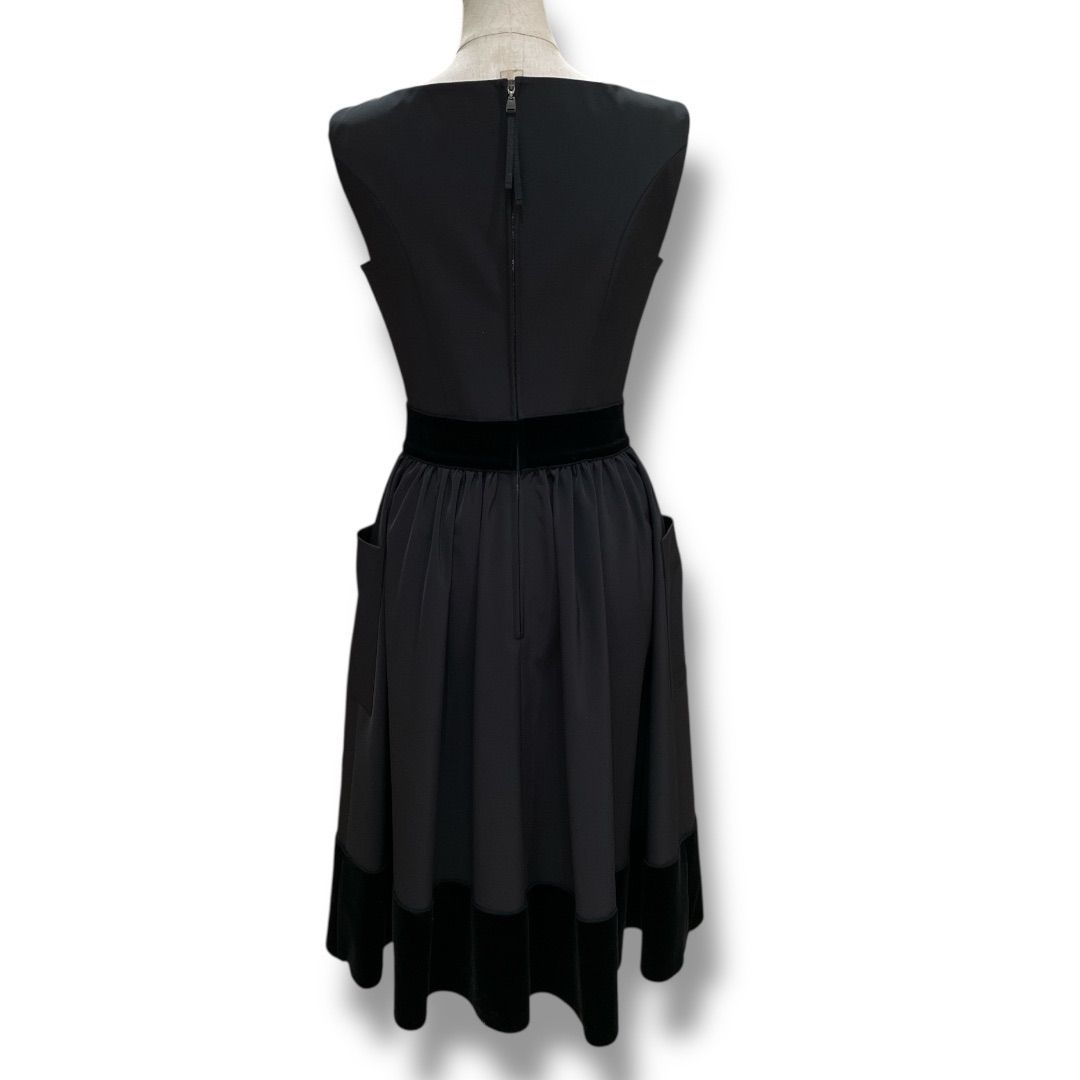 FOXEY NEW YORK フォクシーニューヨーク ベロア切替スクエアネック