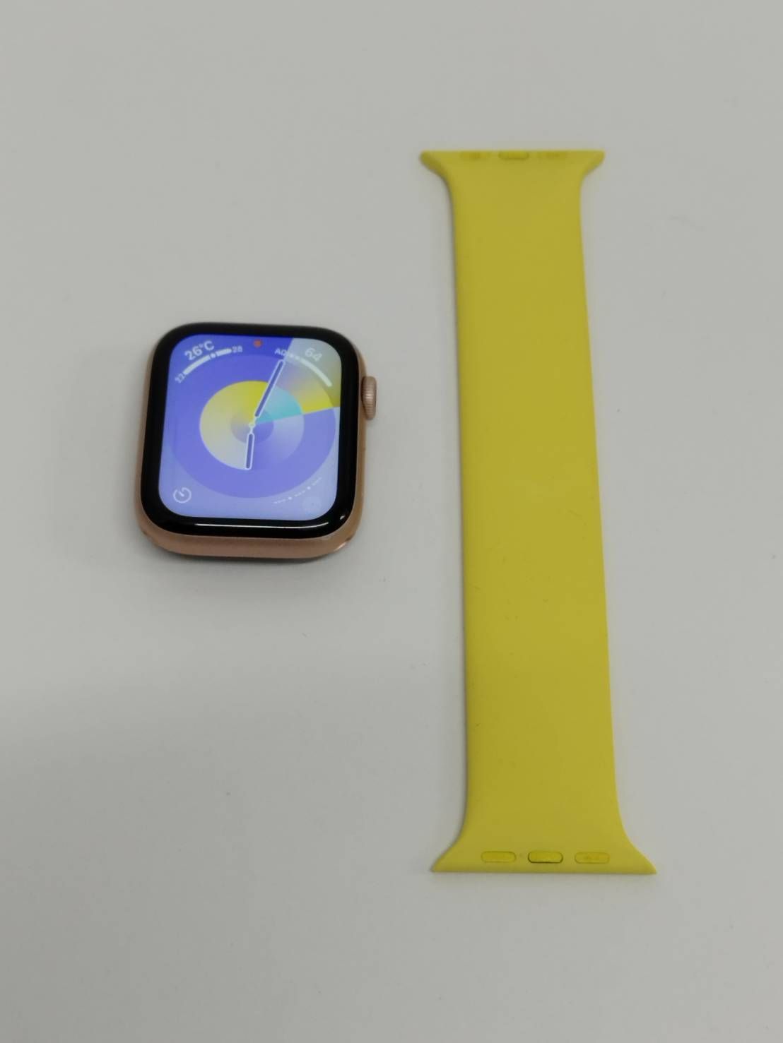 Apple Watch Series 4 44mm ゴールド バッテリー95% - メルカリ
