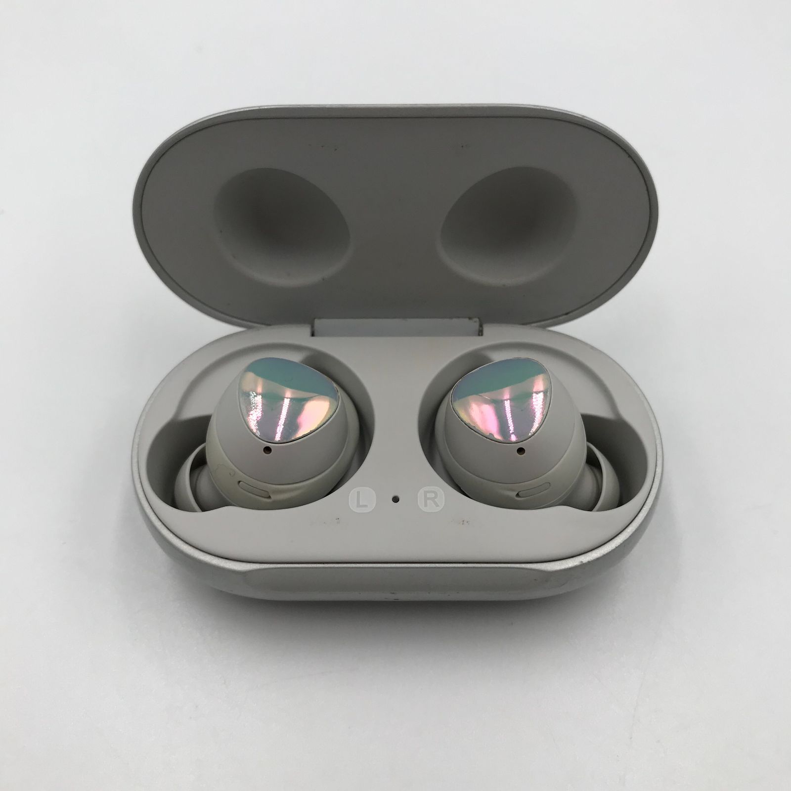 ■Samsung Galaxy Buds+ SM-R170 Wireless Earphones with Silver Charging Case Bluetooth Completely Wireless Used