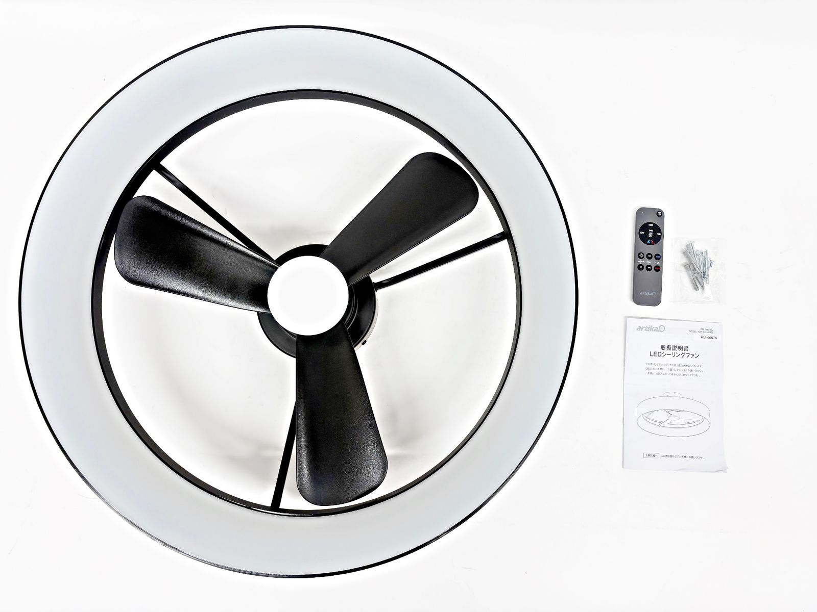 ☆未使用　ARTIKA　LEDシーリングファン　FAN-AUR-C4BL artika Austin LED シーリングファン FAN-AUR-C4BL アルティカ 照明