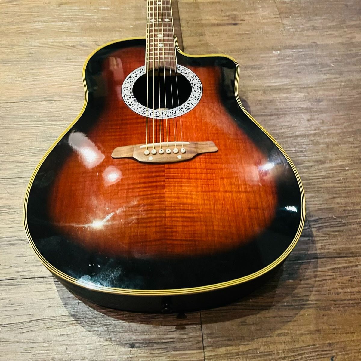 Aria AMB-35 Electric Acoustic Guitar エレクトリック