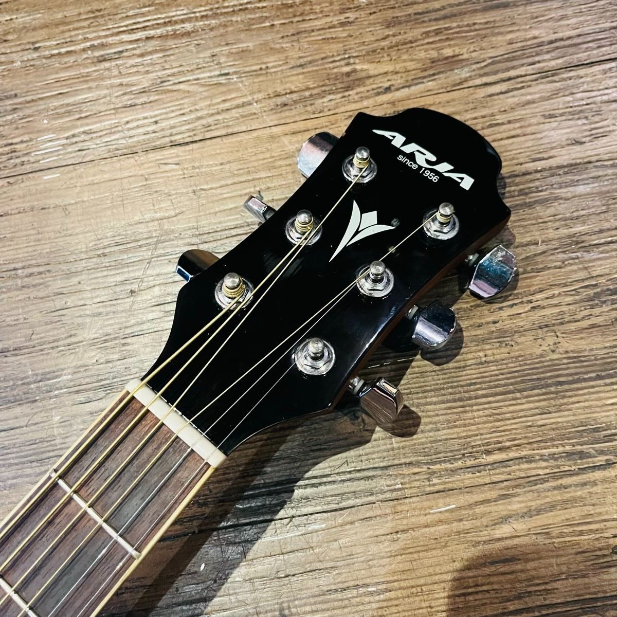 Aria AMB-35 Electric Acoustic Guitar エレクトリック