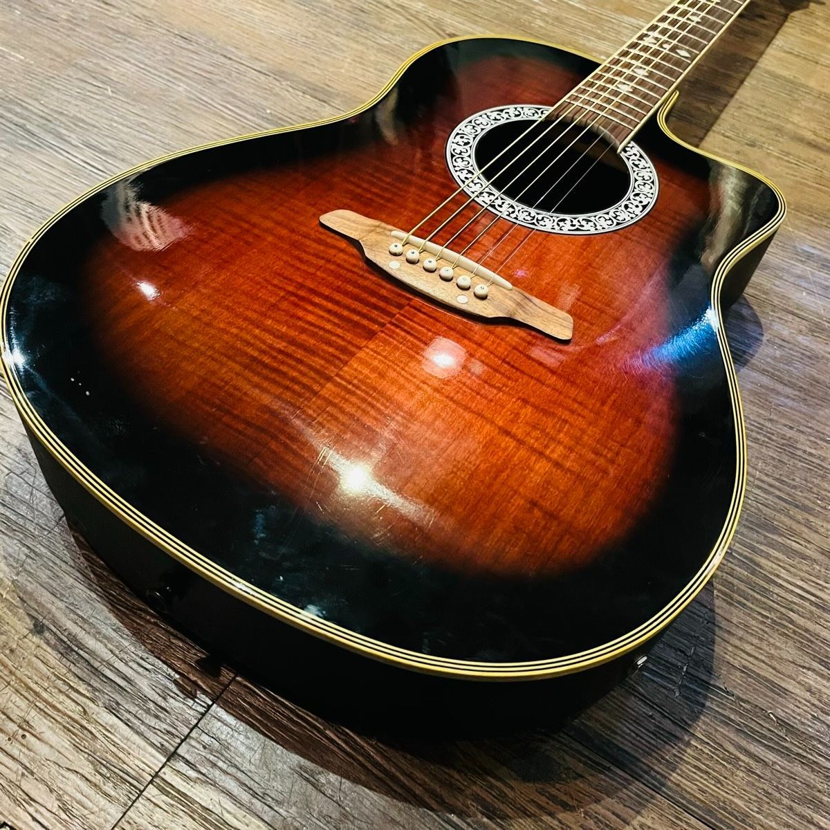 Aria AMB-35 Electric Acoustic Guitar エレクトリック