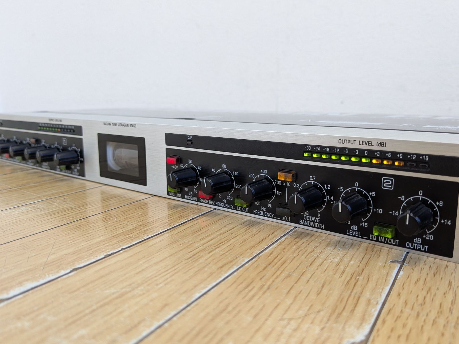 BEHRINGER ベリンガー マイクプリアンプ ULTRAGAIN PRO MIC 2200