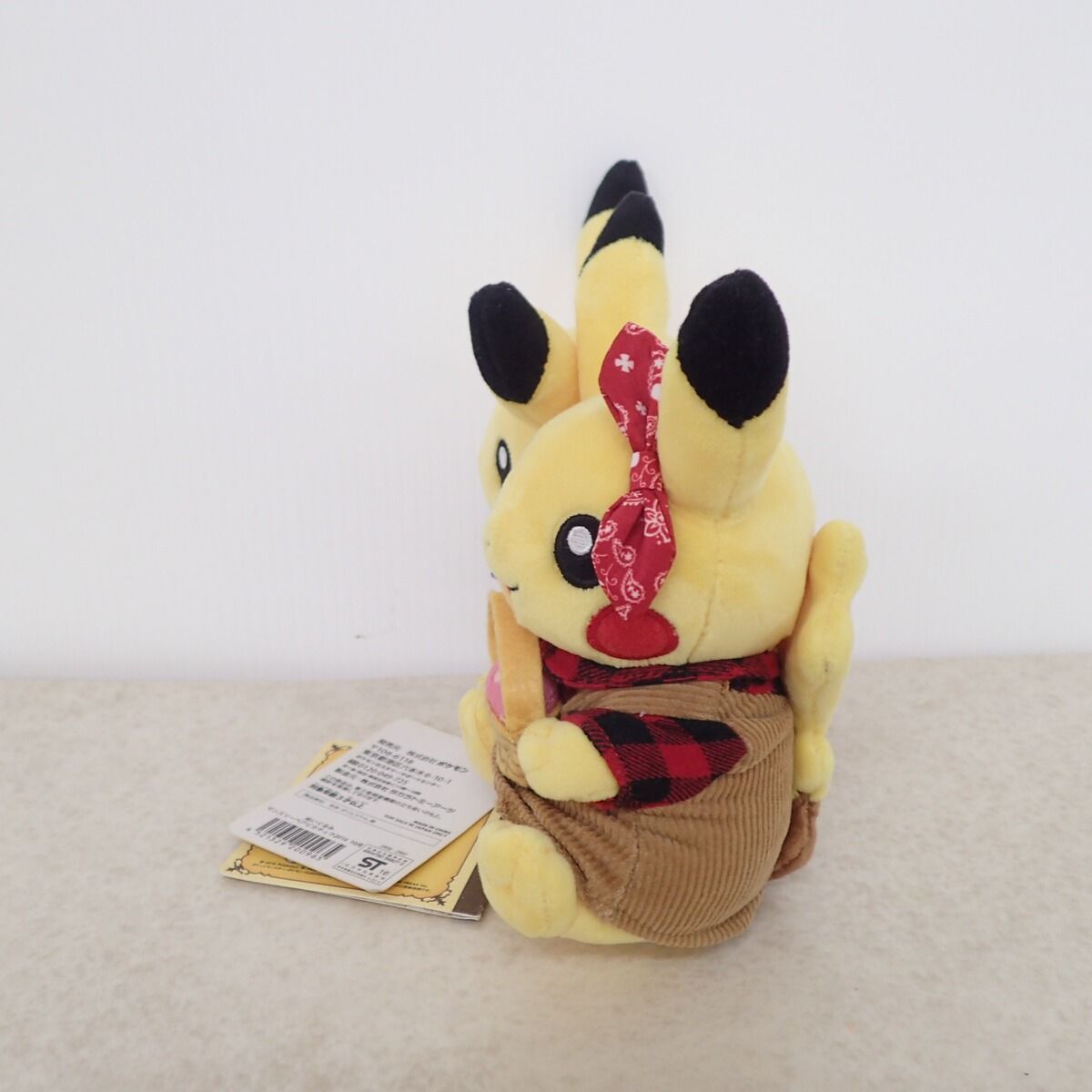 ポケモンセンター ぬいぐるみ マンスリーペアピカチュウ 2016年 10月