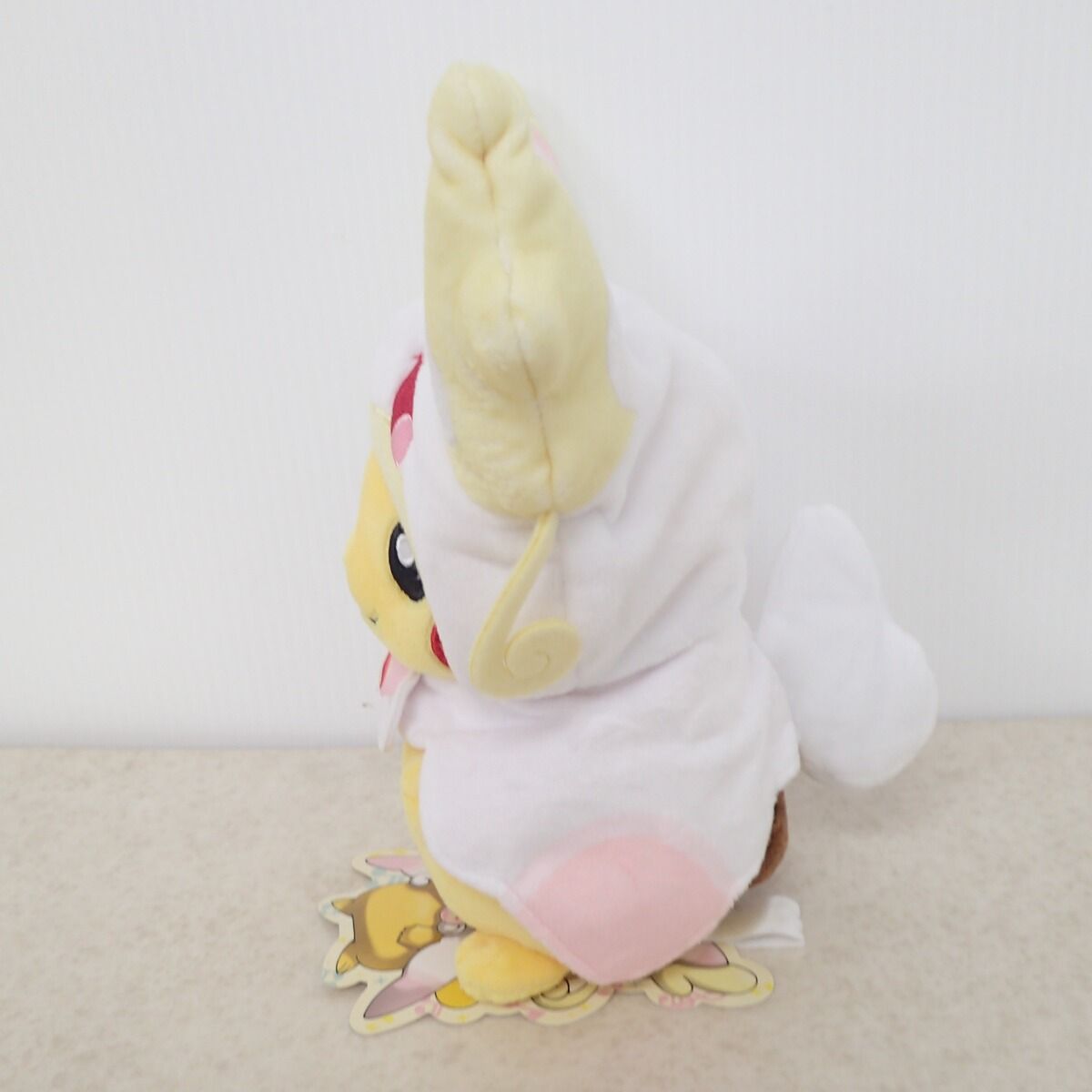 ポケモンセンター ぬいぐるみ メガタブンネのポンチョを着たピカチュウ