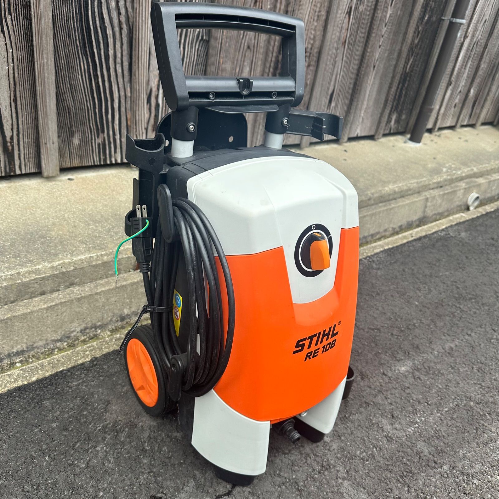 STIHL スチール 100V 高圧洗浄機 RE108 - メルカリ