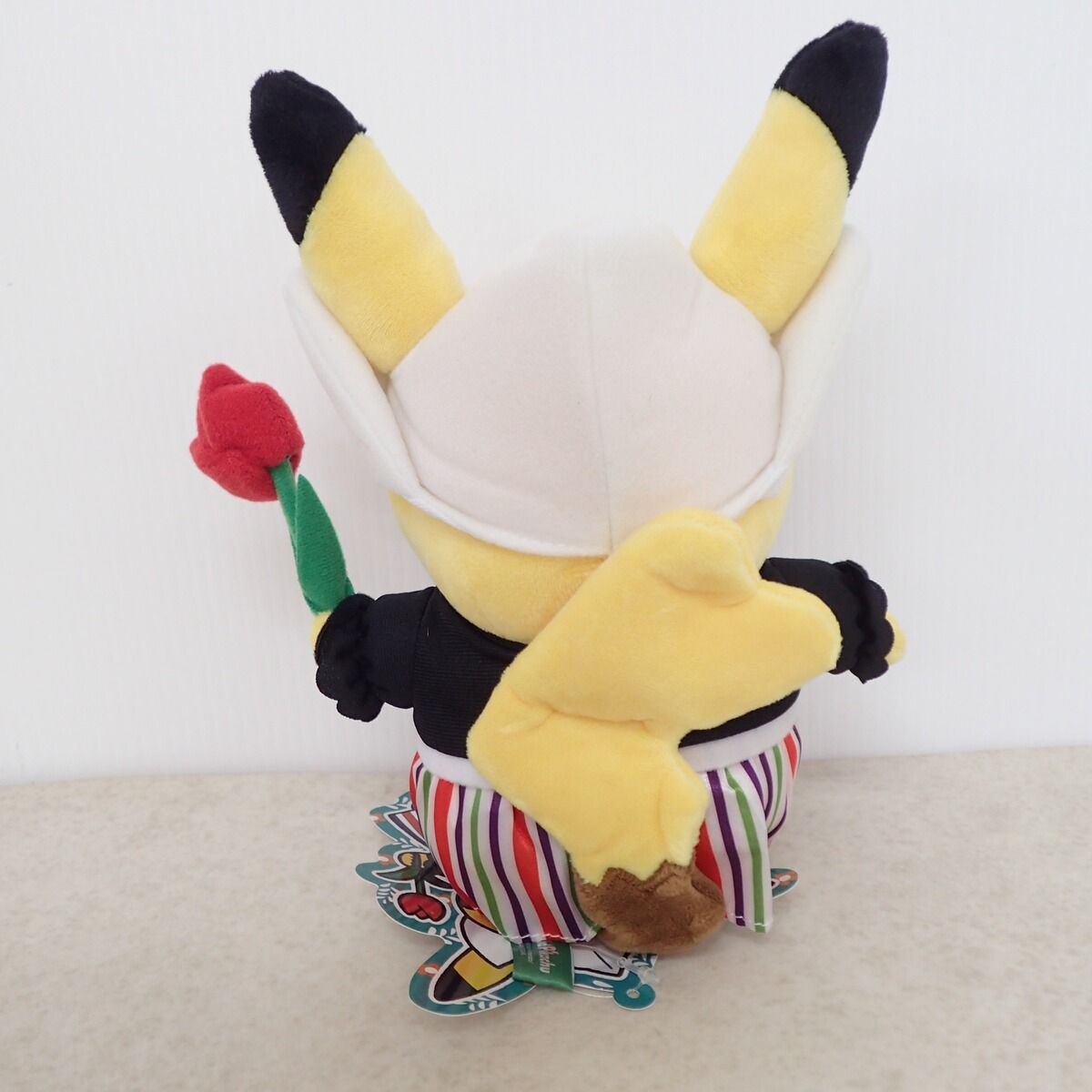 ポケモンセンター ぬいぐるみ オランダのピカチュウ 紙タグ付き