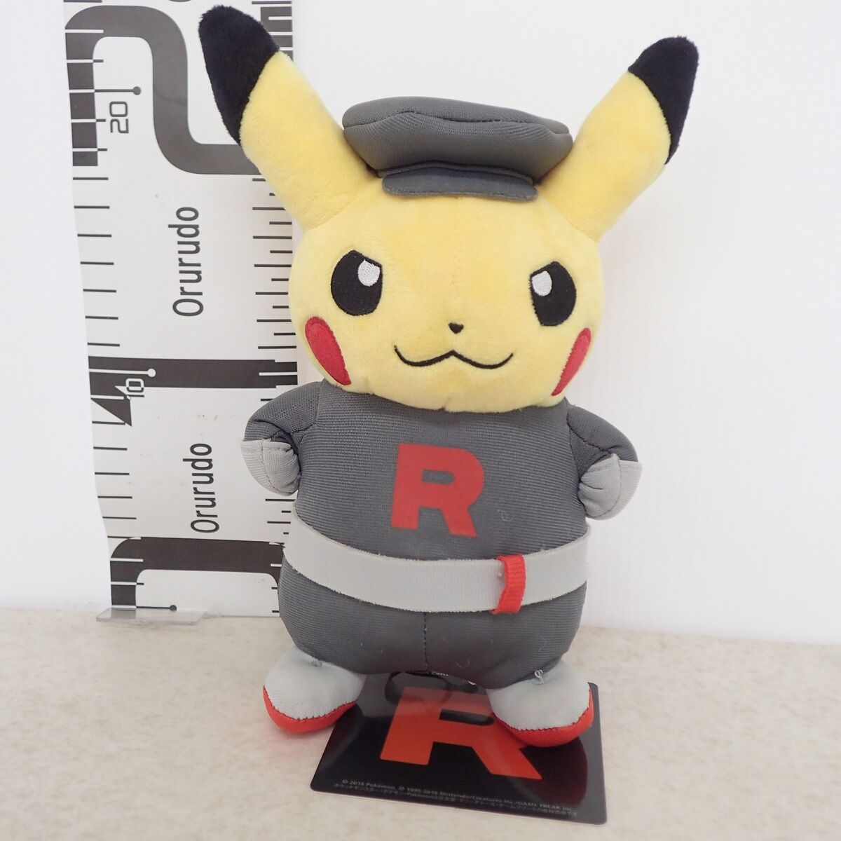 ポケモンセンター ぬいぐるみ 団員ごっこピカチュウ ロケット団 紙タグ
