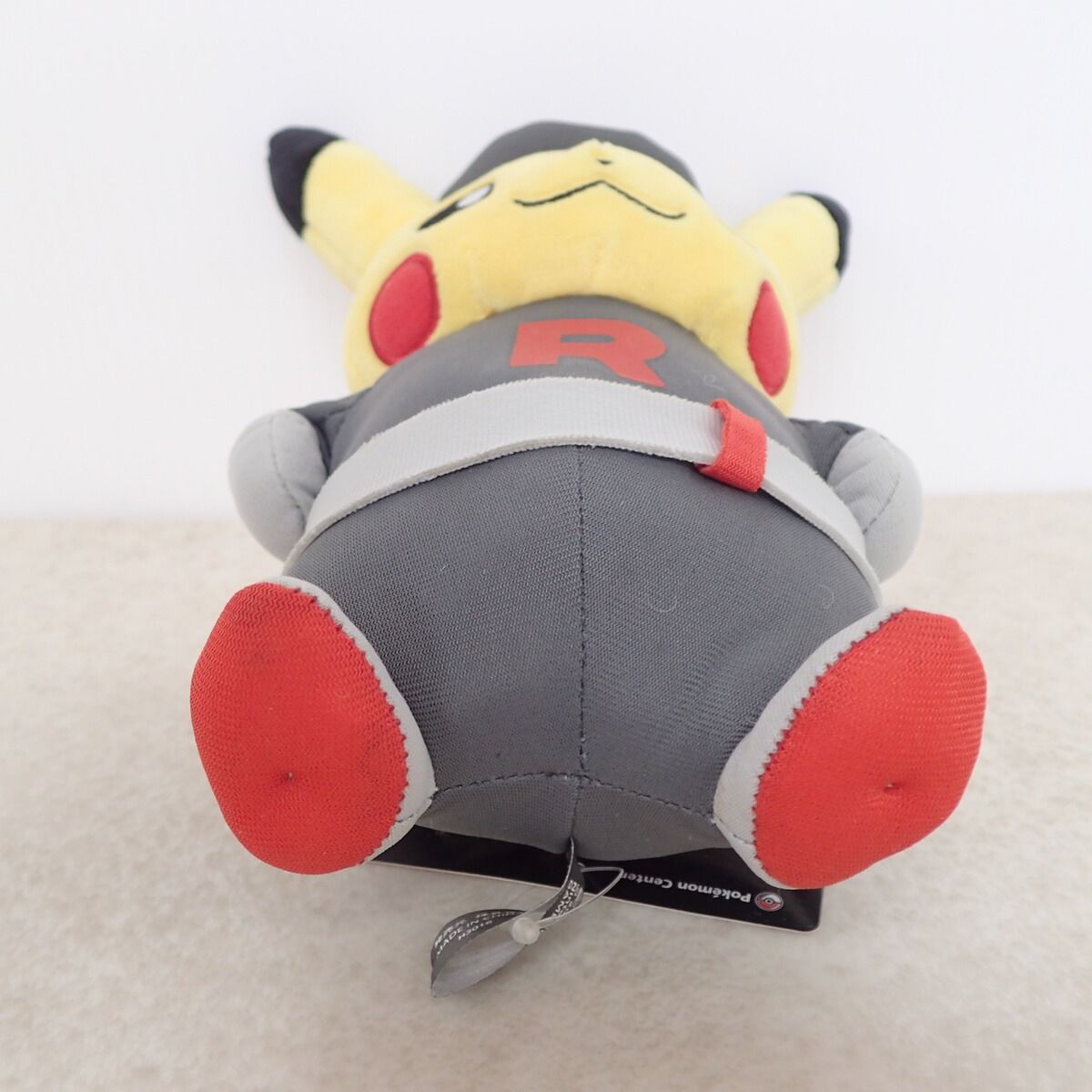 団員ごっこピカチュウ　ぬいぐるみ　ロケット団 ポケモンセンター ぬいぐるみ 団員ごっこピカチュウ ロケット団 紙タグ