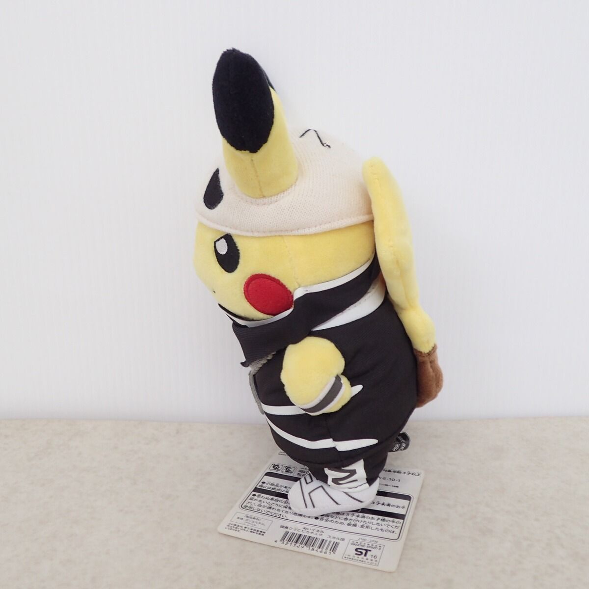 ポケモンセンター ぬいぐるみ 団員ごっこピカチュウ スカル団 紙タグ