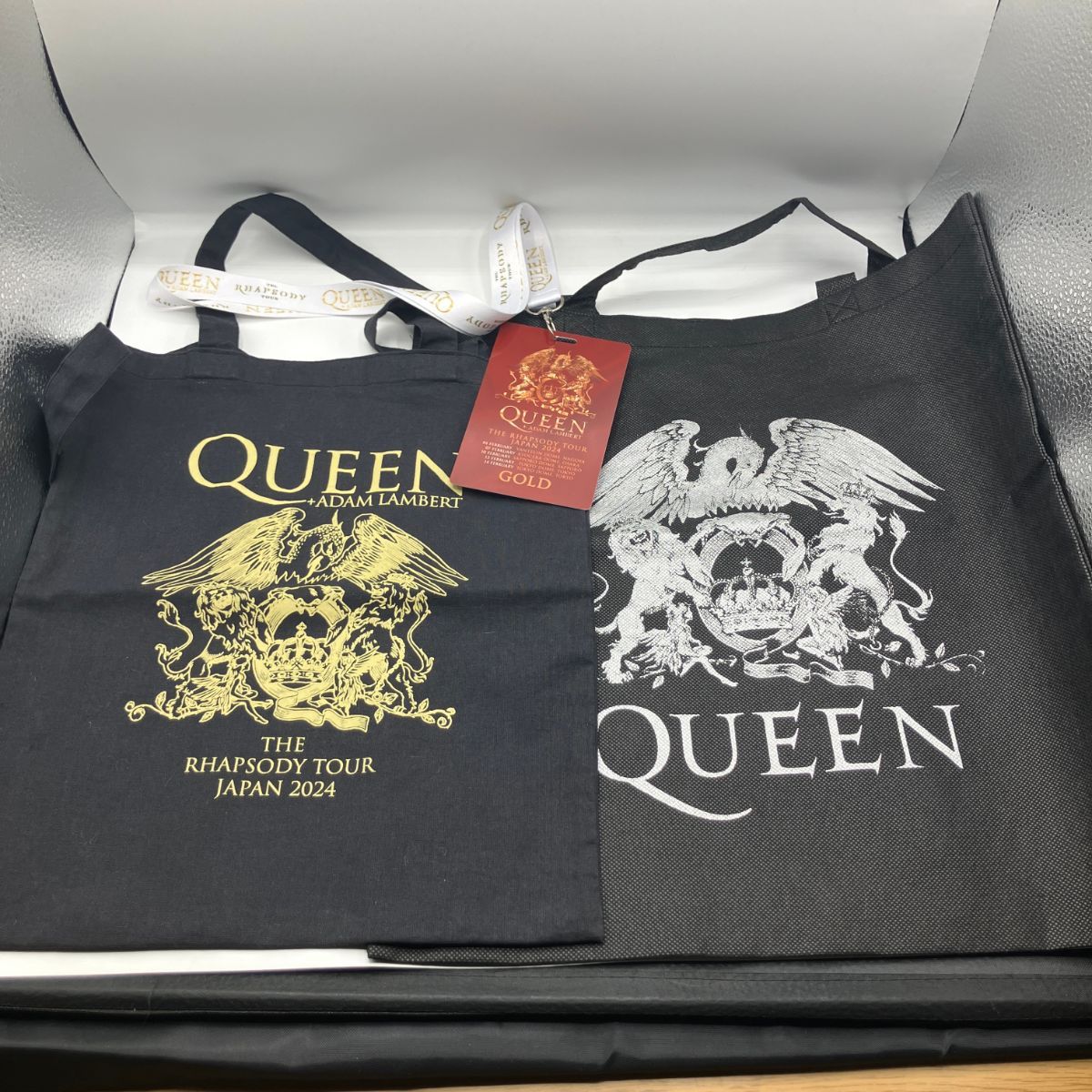 QUEEN + ADAM LAMBERT 2024年日本ツアーグッズセット △ クイーン トートバッグ×2 パス セット / THE RHAPSODY TOUR JAPAN