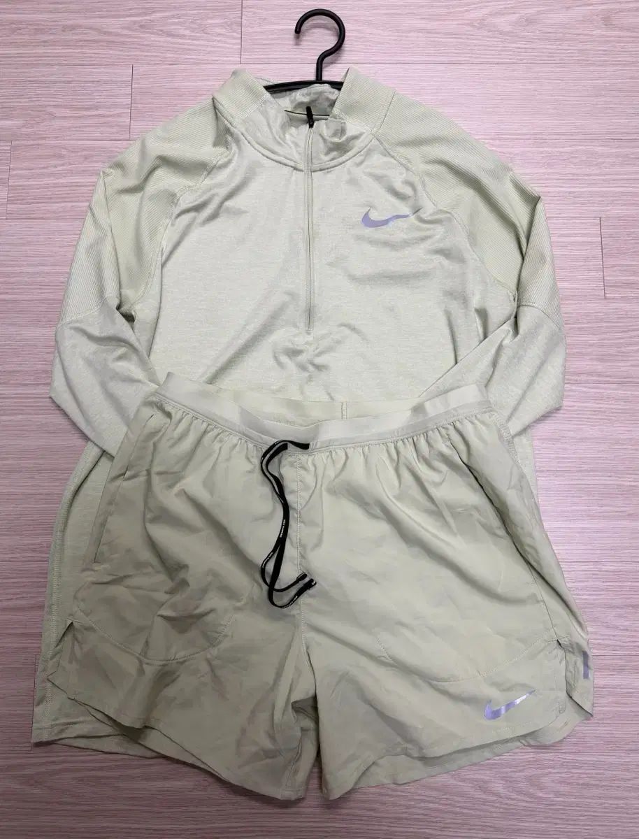 NIKE ランニング セットアップ (新品)
