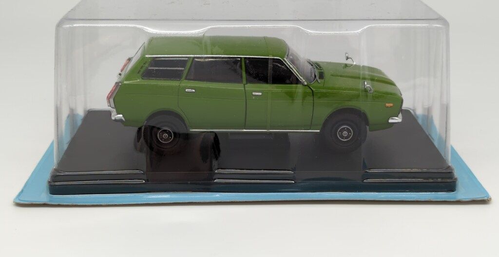 アシェットコレクションズ 1/24国産名車コレクション スバル レオーネ