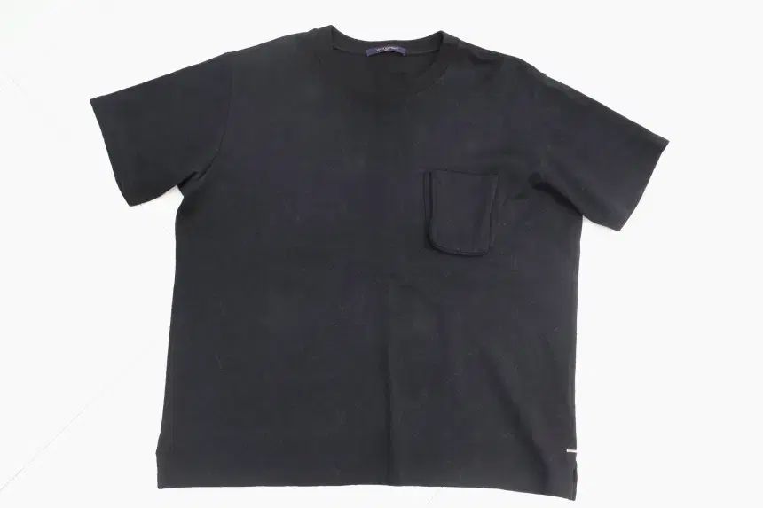 Louis Vuitton シグネチャー 3D ポケット モノグラム Tシャツ ブラック 1A5VIC