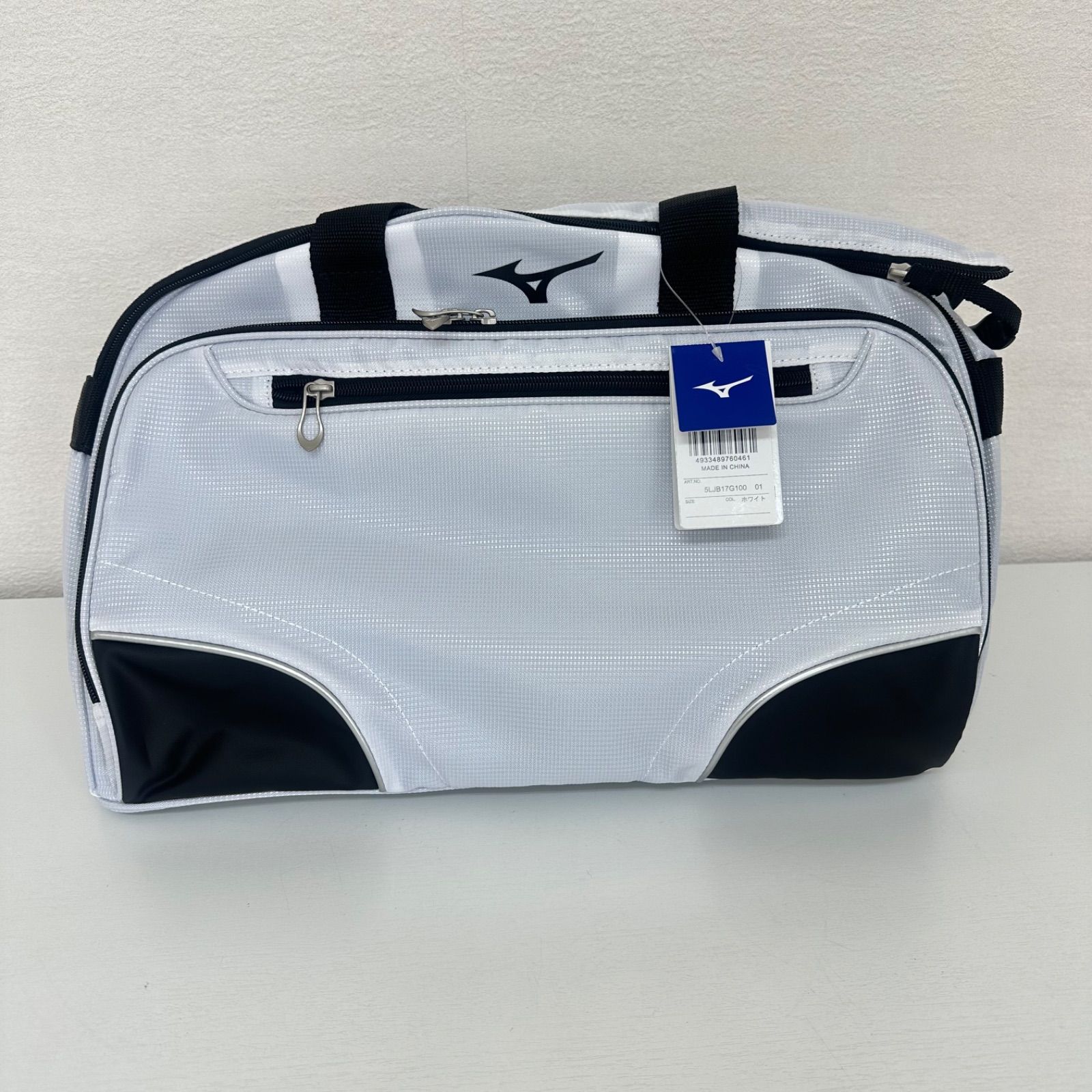 Mizuno ダッフルバッグ ホワイト/ブラック - メルカリ