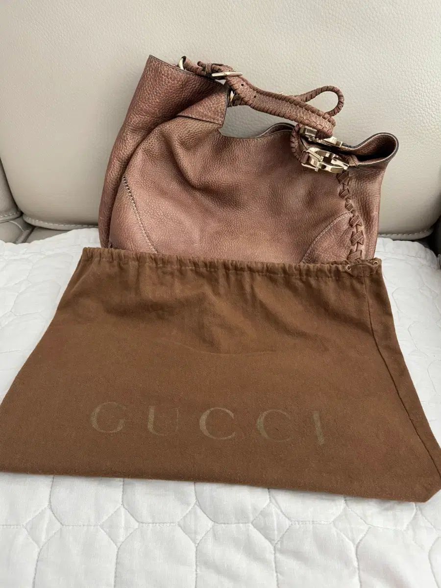 グッチ ショルダーバッグ