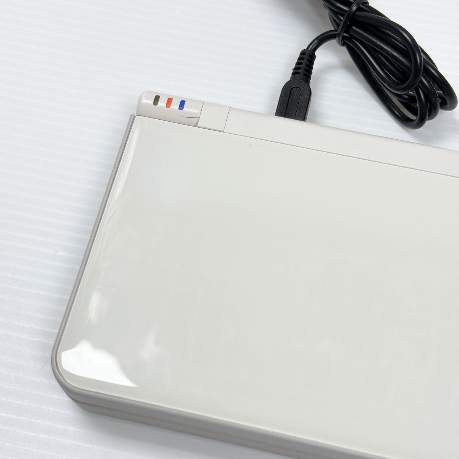 ニンテンドー DSiLL ナチュラルホワイト ゼルダの伝説4つの剣 内蔵 