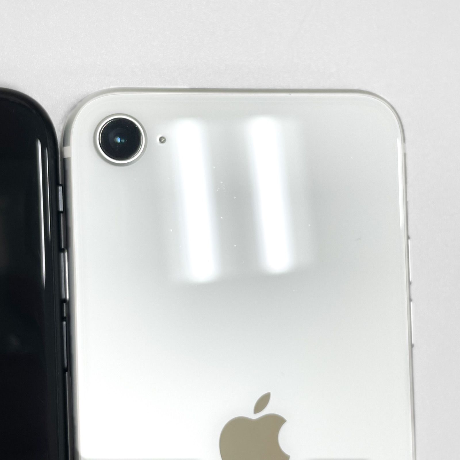 中古・2台まとめ売り】iPhoneSE2 64GB バッテリー73,76％(劣化) [2台