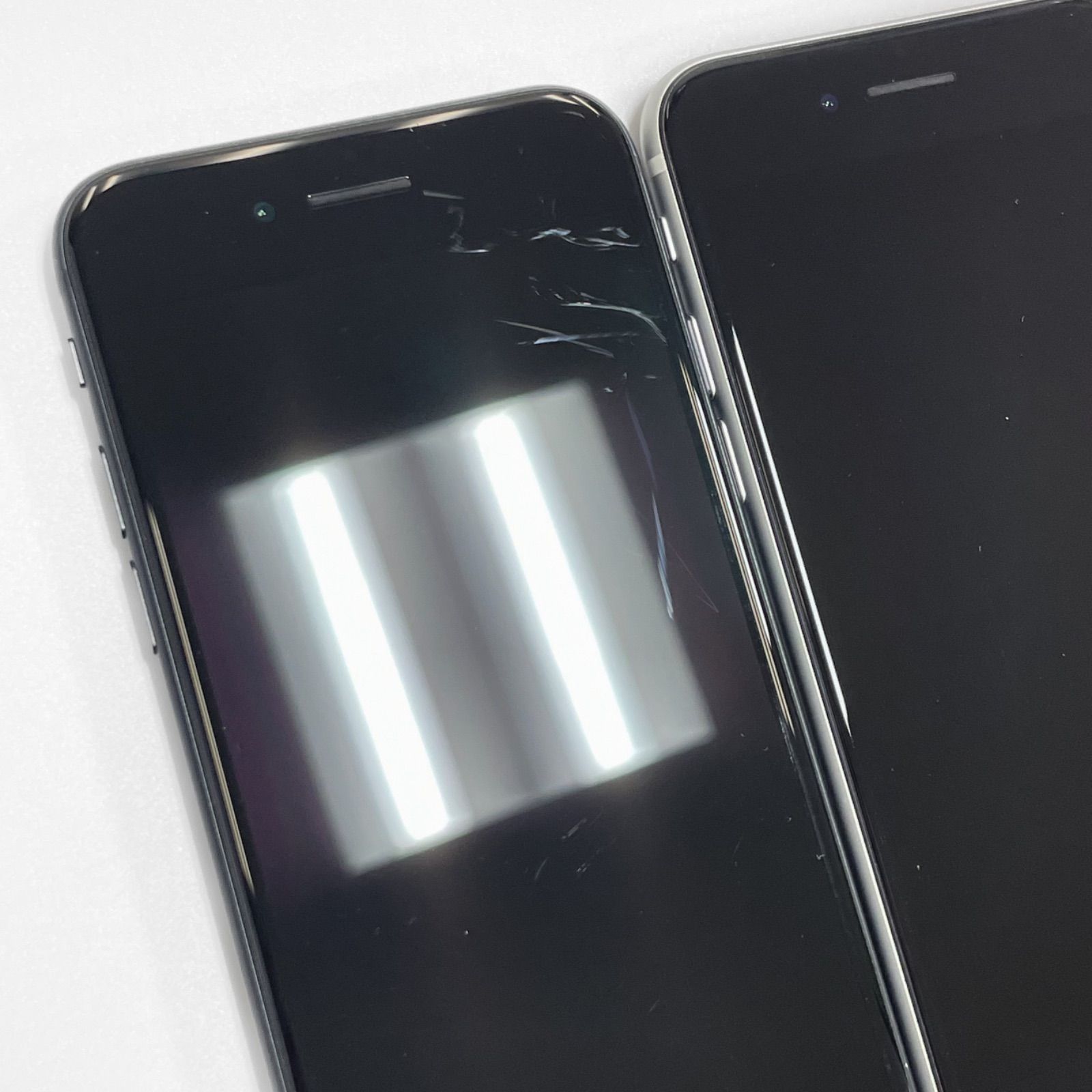 中古・2台まとめ売り】iPhoneSE2 64GB バッテリー73,76％(劣化) [2台